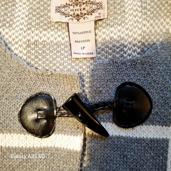 Oliver Grey & White Checked Knit Cardigan With Toggle Closure Cozycore Comfy - Picture 5 of 7